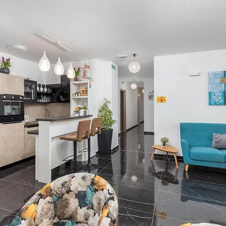 Διαμέρισμα In With Wifi