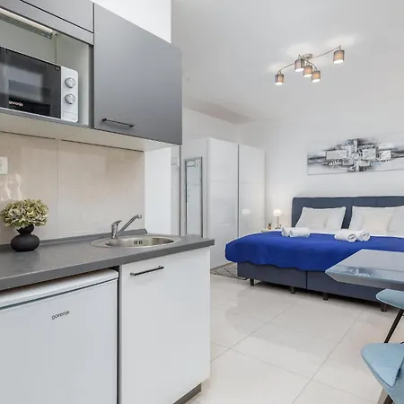 Διαμέρισμα In With Wifi Πούλα